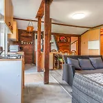 Cozy In With House Sea View Διαμέρισμα