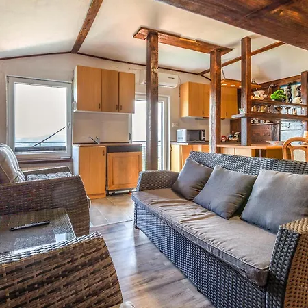 Apartamento 2 Bedroom Gorgeous In *