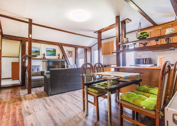 아파트 Cozy In With House Sea View Šmarje